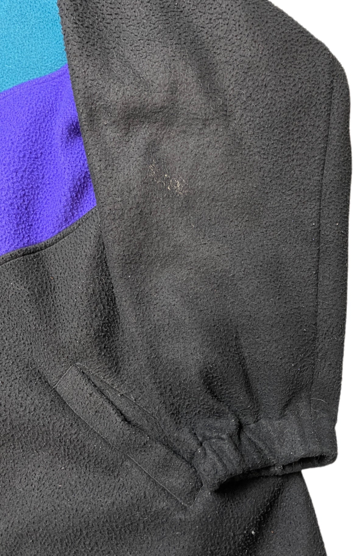 Vintage Fleece Sweatshirt Schwarz, Blau, Violett mit buntem Muster Polyester XXL